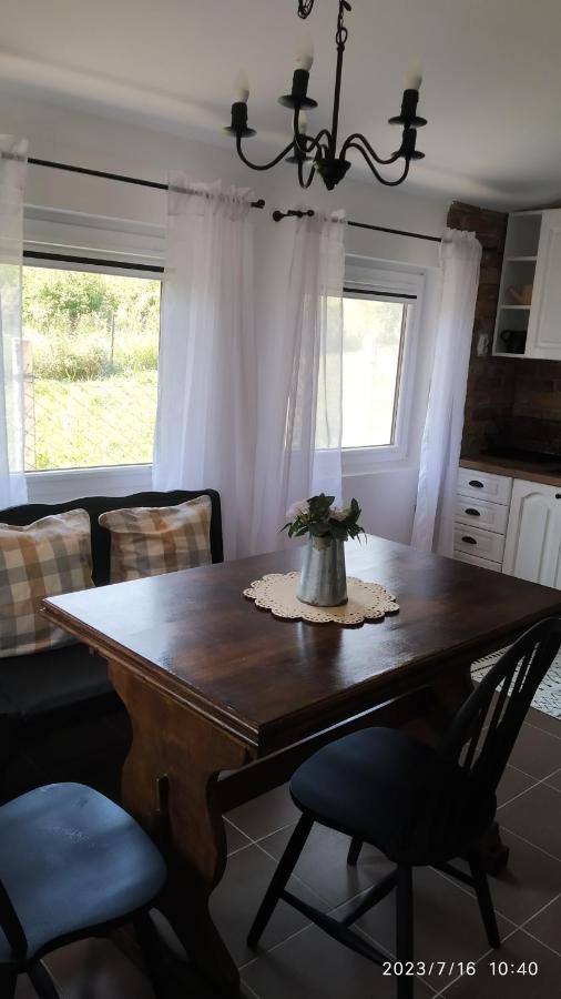 Apartman Stara Tresnja クラドヴォ エクステリア 写真